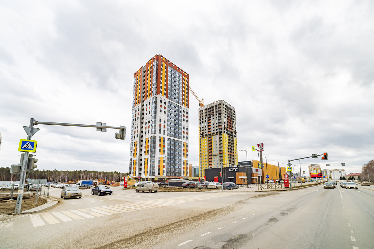 Застройщики веер парк екатеринбург. Veer Park Екатеринбург ЖК. ЖК веер парк Ривьера Екатеринбург. ЖК парк столиц Екатеринбург. ЖК Veer Park Екатеринбург, Космонавтов пр. / ул. Шефская фото.